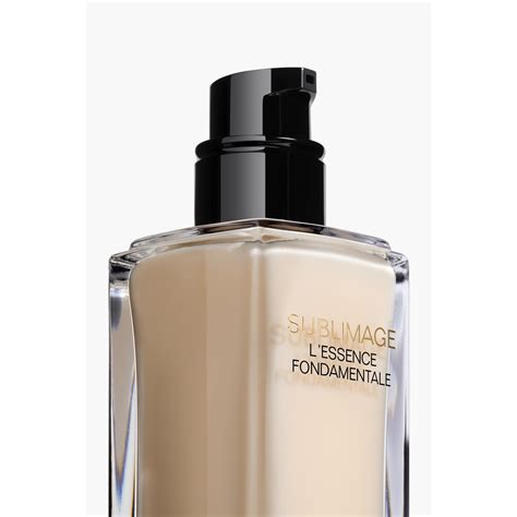 chanel l'essence fondamentale|Chanel l'essence clinique.